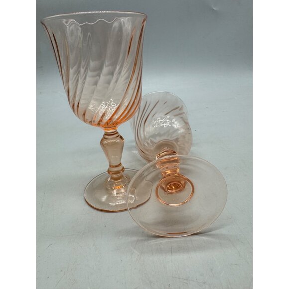 Set Of 2 Vintage Swirl Pattern Pink Depression Glass Goblets Rosaline Pink READ - Picture 7 of 8